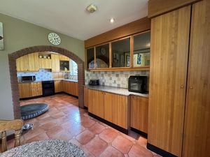 BREAKFAST ROOM THROUGH TO KITCHEN- click for photo gallery